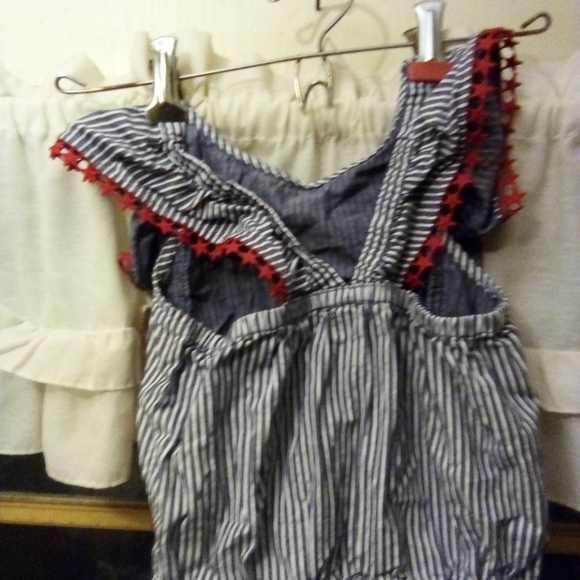 GREAT CONDITION!! 4 outfits & 1 pr. Shorts (Size 4t-5t) 2 rompers & 2 dresses!! - Picture 11 of 14